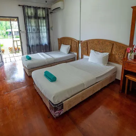 Benarat Lodge Mulu Exterior photo